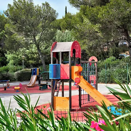 Village Club Les Mas De L'esterel 3*