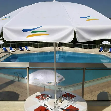 リゾート Village Club Les Mas De L'esterel 3*