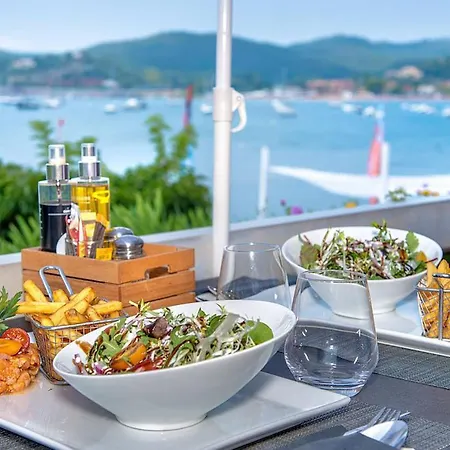 Village Club Les Mas De L'esterel リゾート 3*