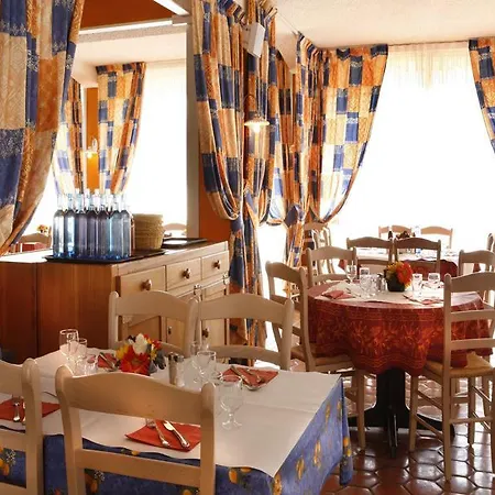 منتجع Village Club Les Mas De L'esterel Saint-Raphaël