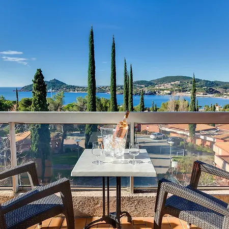 Village Club Les Mas De L'esterel リゾート 3*