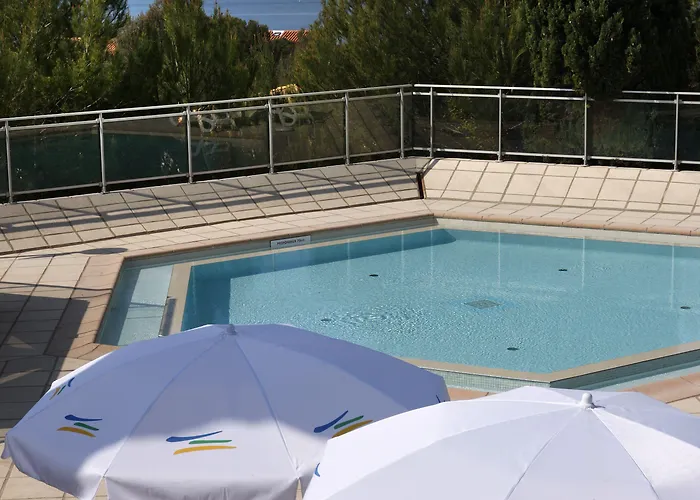 Village Club Les Mas De L'esterel 3* Saint-Raphaël