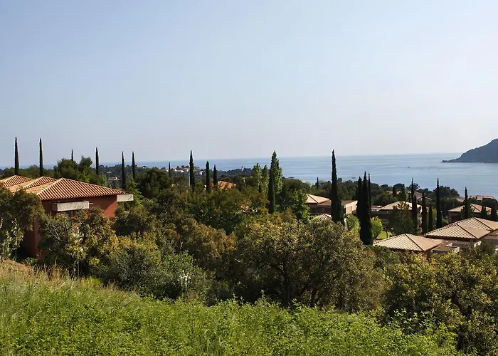 Village Club Les Mas De L'esterel 3* Saint-Raphael (Var)